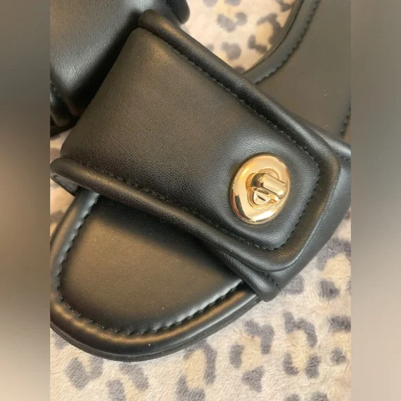 A NEW DAY SANDALS - Picture 2 of 3